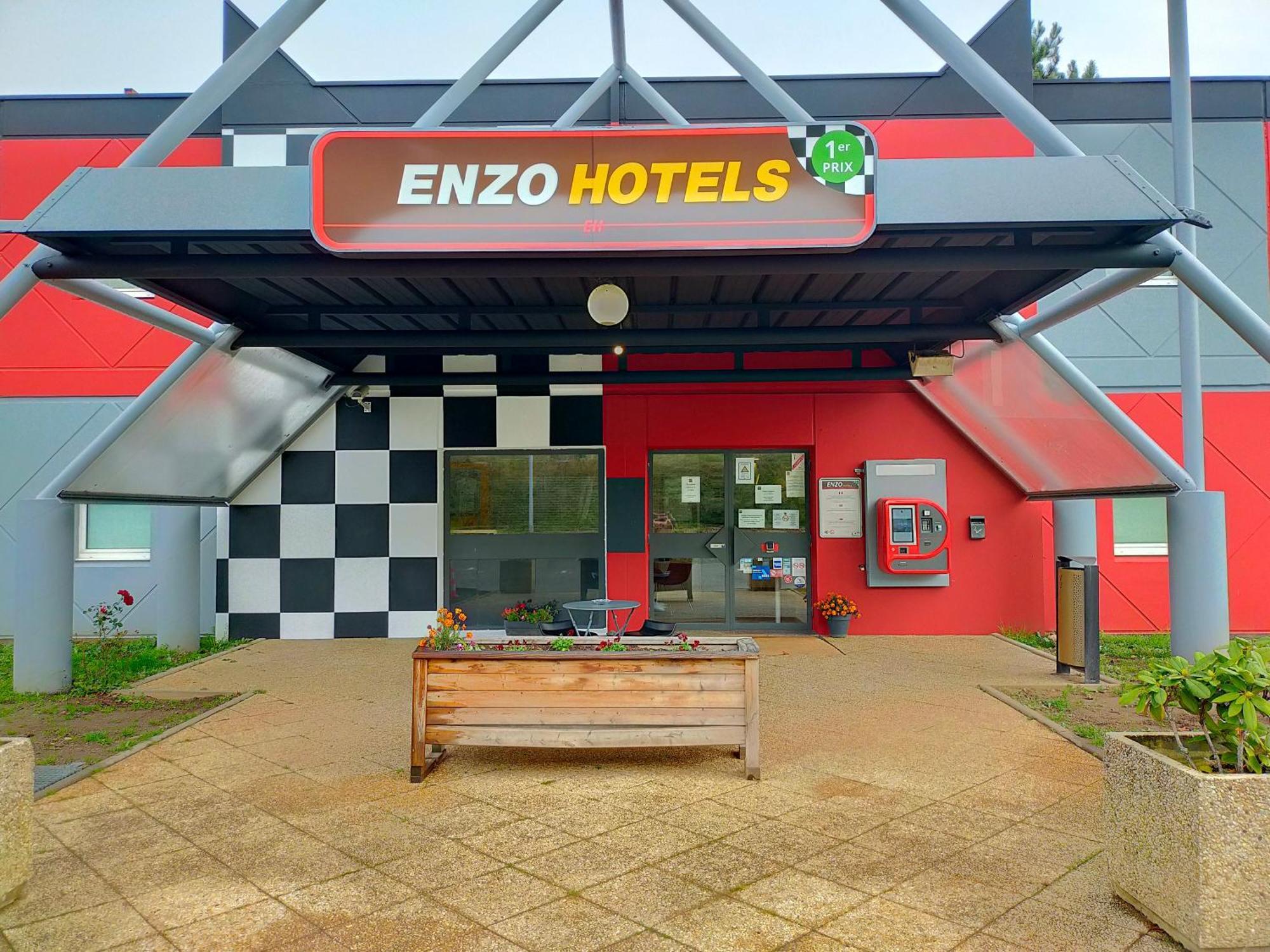 Enzo Hotel 1Er Prix Coudes ภายนอก รูปภาพ